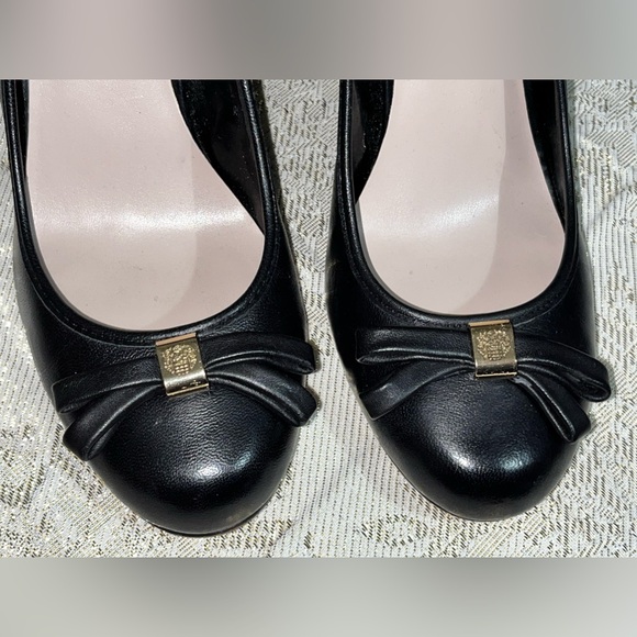 *Excellent Condition Black Vince Camuto Bow Toe Wedge Shoes Heels Sz. 10 - Picture 5 of 13